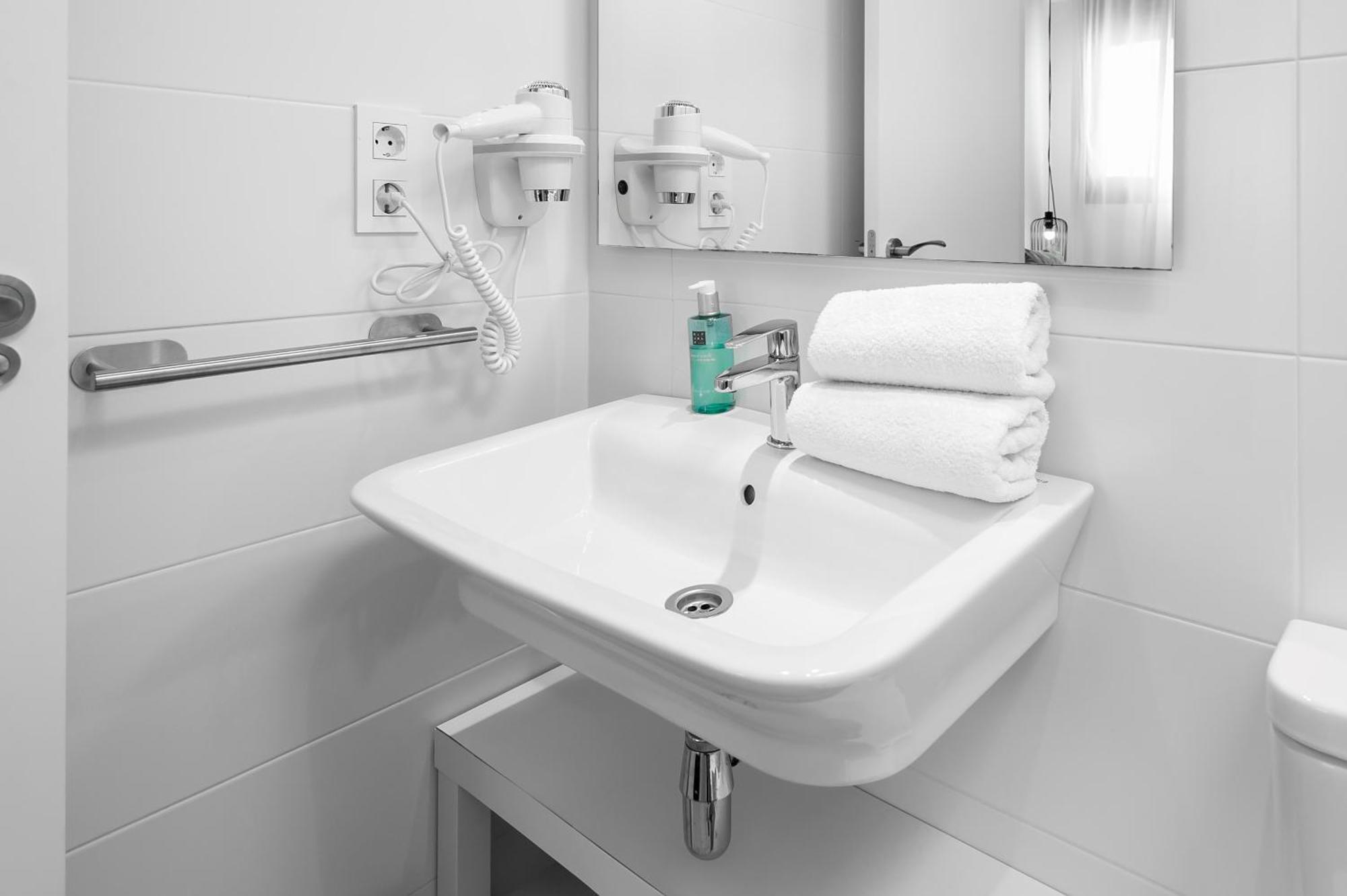 Apartamentos Isabella By Concept Flats Granada Exteriör bild